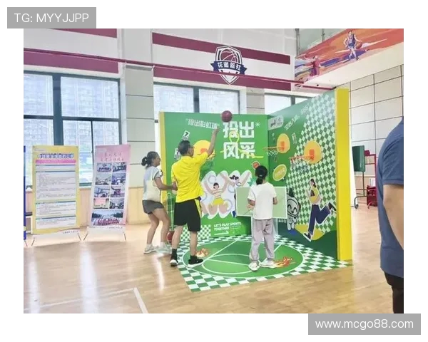 乐事玩偶点燃广东足球赛场激情掀起全民互动热潮纪实全景呈现瞬间 乐事玩偶点燃广东足球赛场激情掀起全民互动热潮纪实全景呈现瞬间